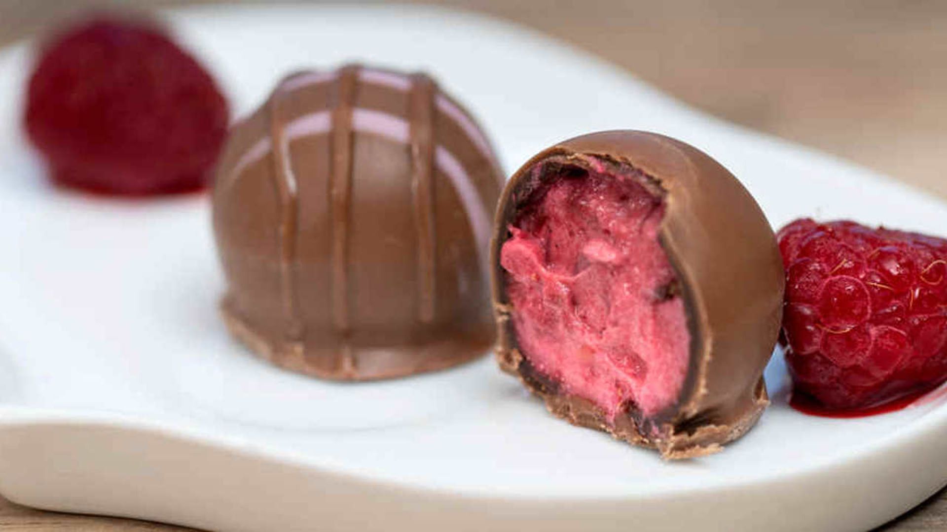 RaspberryMousseTruffle-FlavouroftheMonth.jpg 2